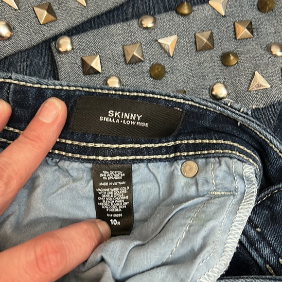 Express Skinny low rise jeans with stretch and one of a kind studded cuffs! - Picture 3 of 8